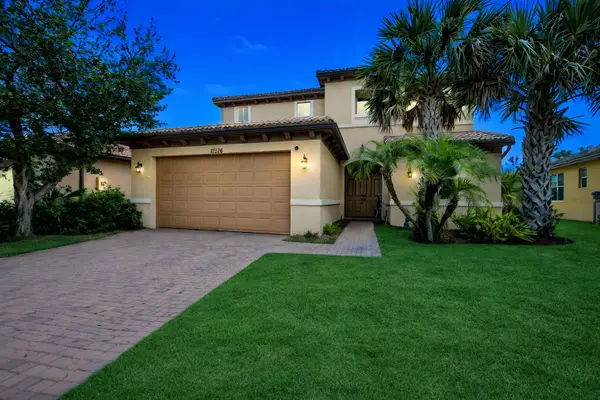 11316 SW Barton Way, Port St Lucie, FL 34987