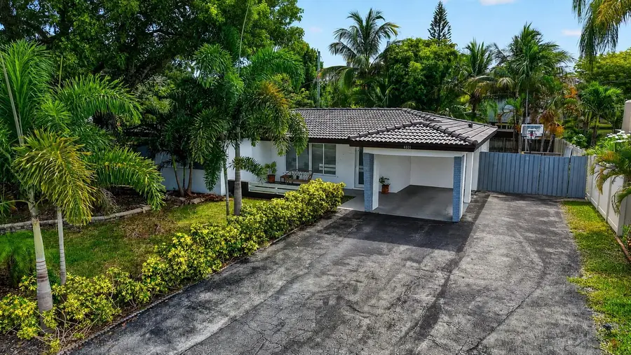 4031 NE 15th Avenue, Oakland Park, FL 33334 - #2
