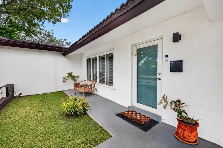 4031 NE 15th Avenue, Oakland Park, FL 33334 - #3