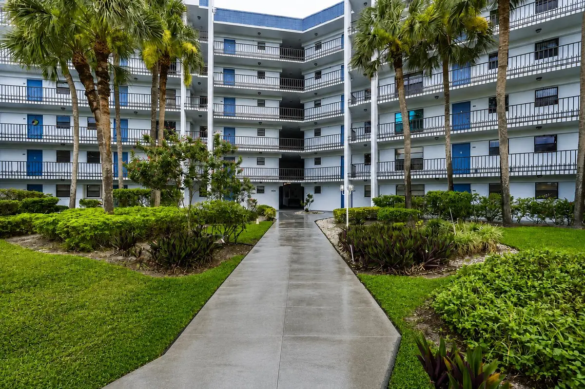 4640 Lucerne Lakes Boulevard W #404, Lake Worth, FL 33467 - #1
