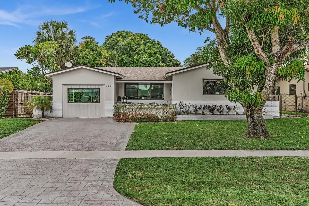 2001 N 52nd Avenue, Hollywood, FL 33021 - #1