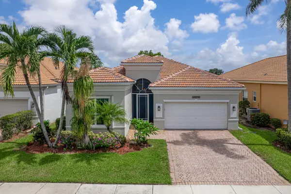 7272 Demedici Circle, Delray Beach, FL 33446