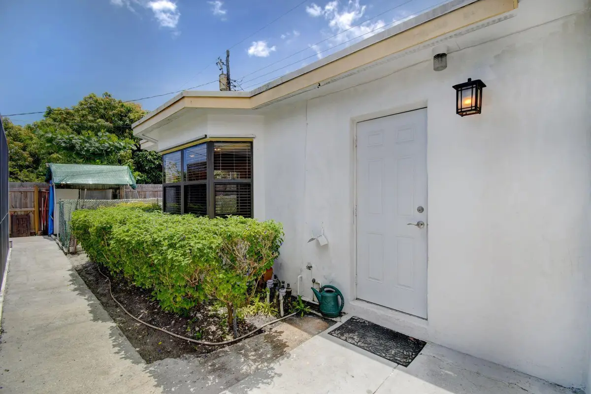 1316 Date Palm Drive #Rear, Lantana, FL 33462 - #1