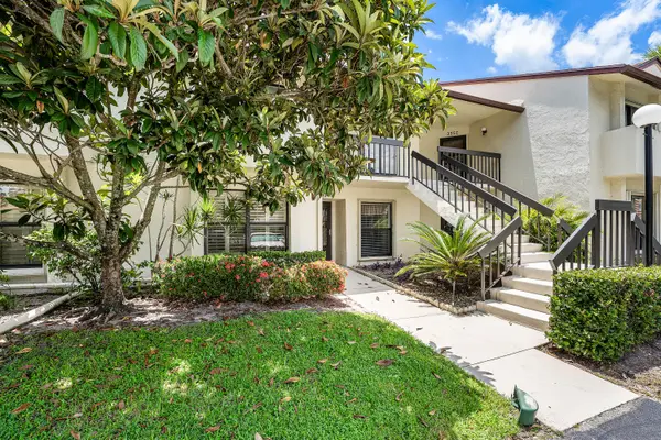 3349 Lucerne Park Drive, Greenacres, FL 33467