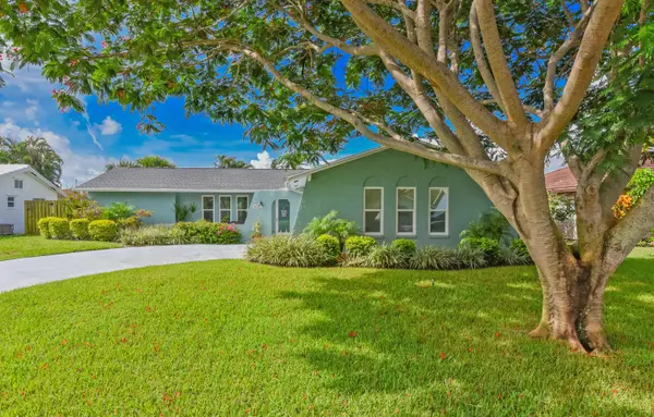 4368 Hawthorn Avenue, Palm Beach Gardens, FL 33410