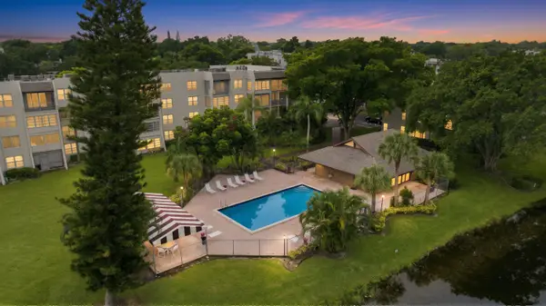 9440 Poinciana Place #314, Davie, FL 33324