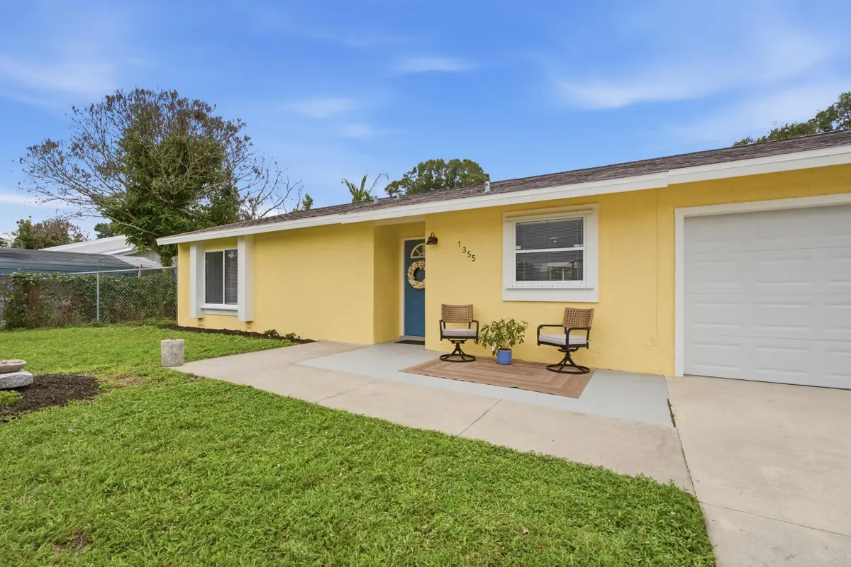 1355 23rd Place Sw, Vero Beach, FL 32962 - #1