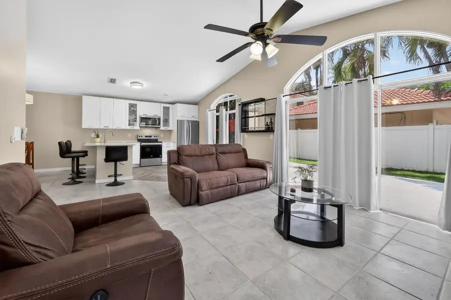 922 Opal Terrace, Weston, FL 33326 - #3