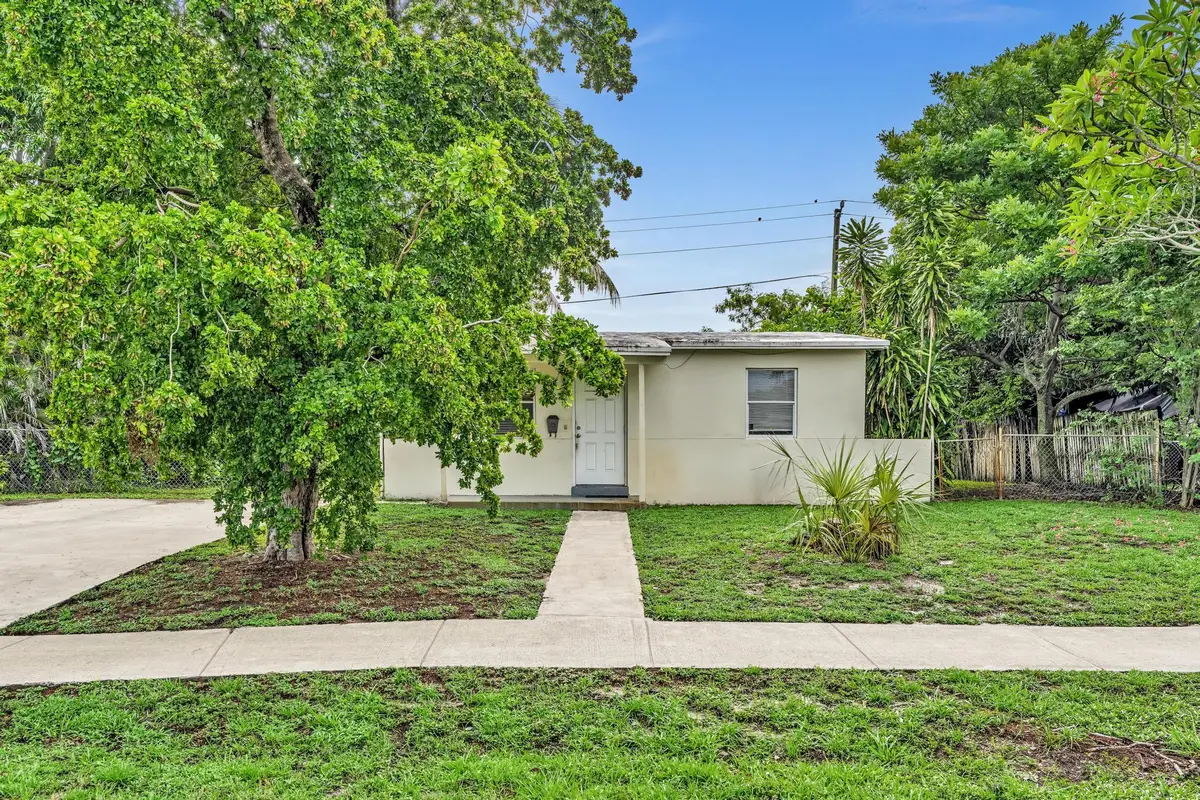 4936 NE 14th Avenue, Pompano Beach, FL 33064 - #1