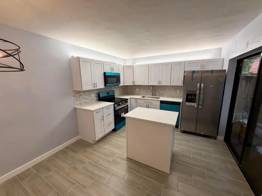 736 NW 98th Circle, Plantation, FL 33324 - #2