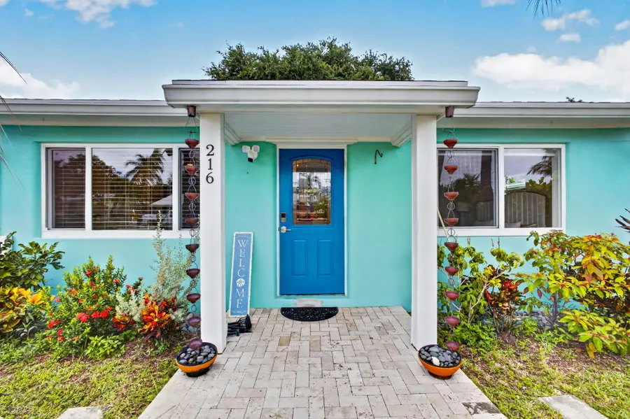 216 E 24th Street, Riviera Beach, FL 33404 - #3