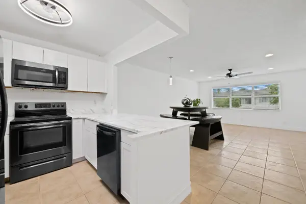 430 SE 2nd Avenue #21, Deerfield Beach, FL 33441