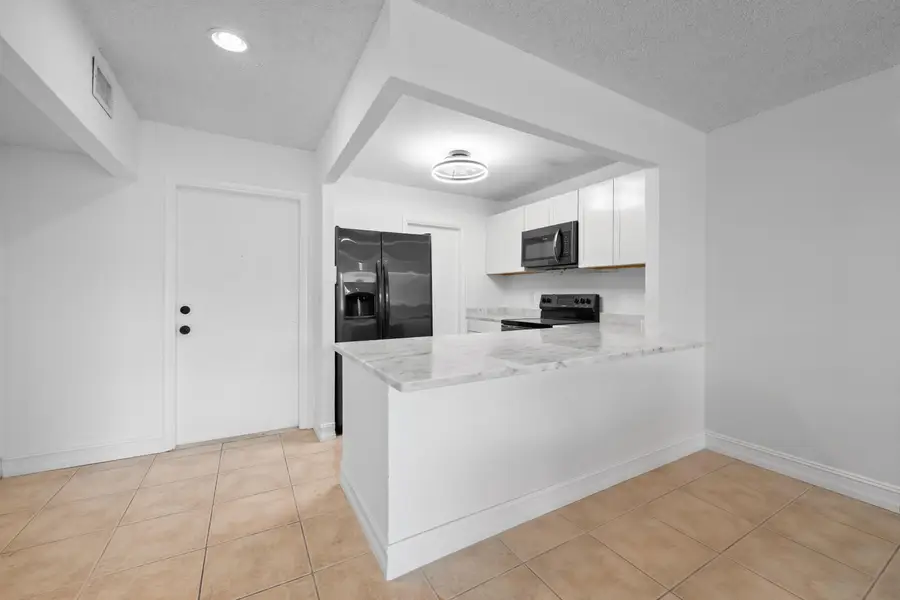 430 SE 2nd Avenue #21, Deerfield Beach, FL 33441 - #3