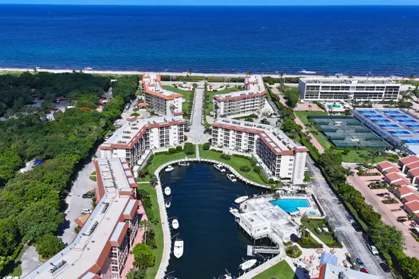 2871 N Ocean Boulevard #C205, Boca Raton, FL 33431