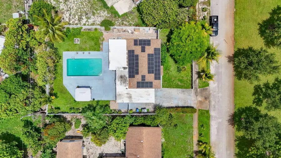 813 Date Palm Drive, Lake Park, FL 33403 - #2