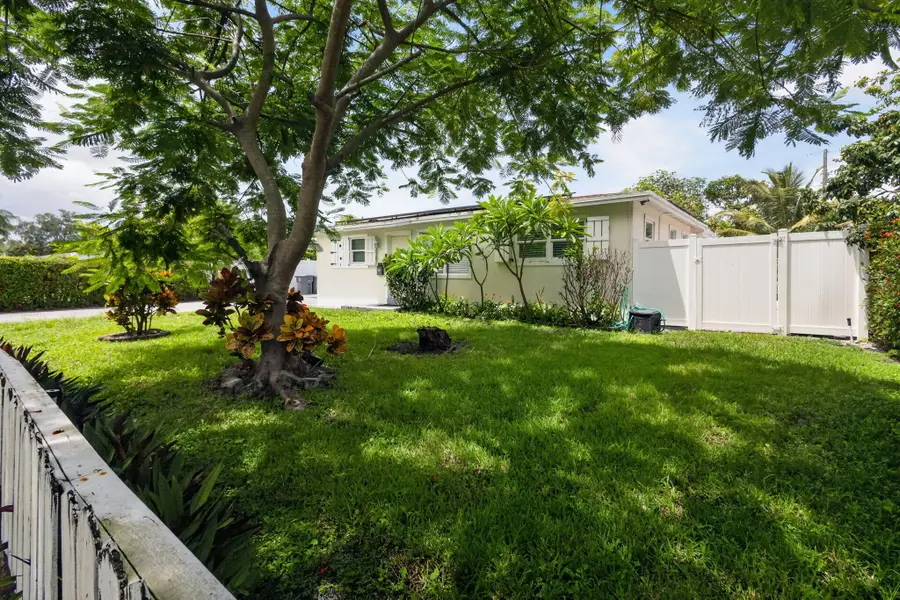 813 Date Palm Drive, Lake Park, FL 33403 - #3