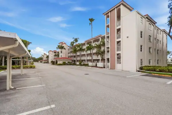 6112 Huntwick Terrace #108, Delray Beach, FL 33484