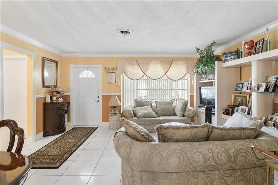 4290 NW 49th Terrace Nw, Lauderdale Lakes, FL 33319 - #3