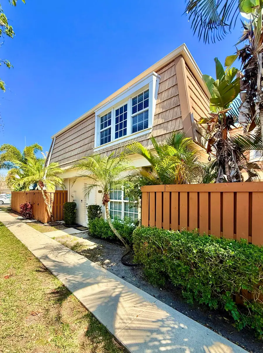11584 Winchester Drive, Palm Beach Gardens, FL 33410 - #2