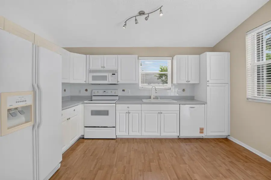 7666 Rockport Circle, Lake Worth, FL 33467 - #3