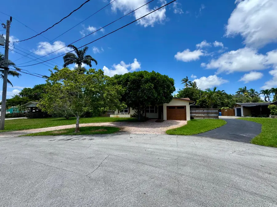 1785 NW 39th Place, Oakland Park, FL 33309 - #2