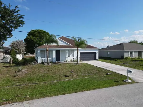 948 SW Jeremko Avenue, Port St Lucie, FL 34953