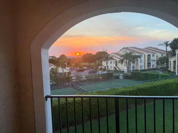 Address Withheld By Seller, West Palm Beach, FL 33409
