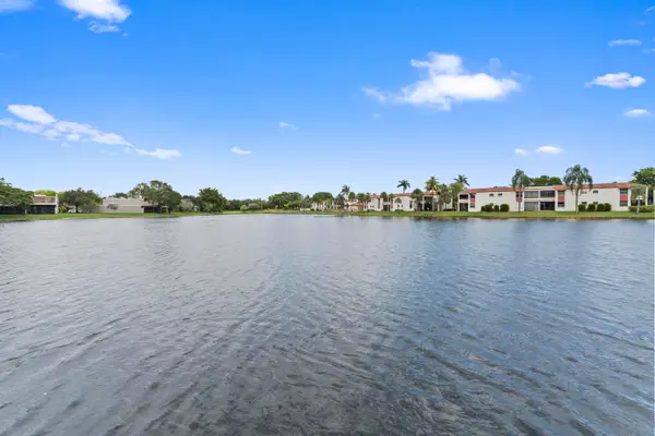 900 Colony Point Circle #511, Pembroke Pines, FL 33026