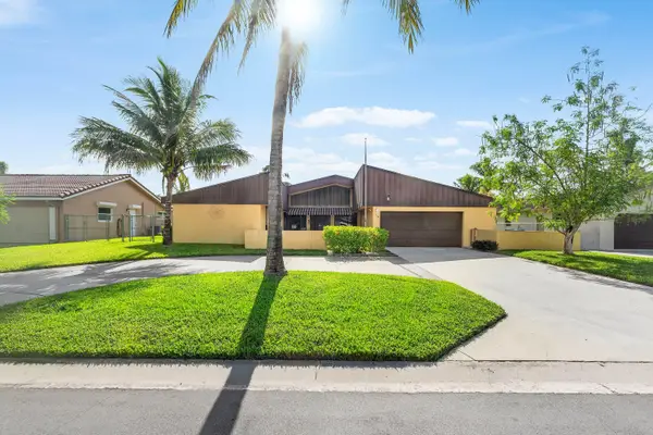 168 Meadowlark Drive, Royal Palm Beach, FL 33411