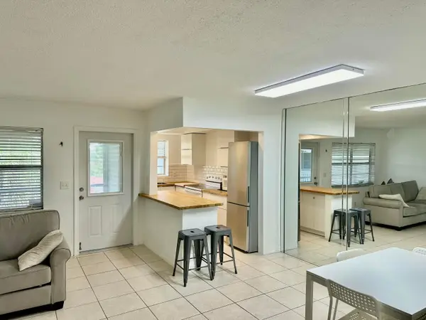 580 Egret Drive #314, Hallandale Beach, FL 33009