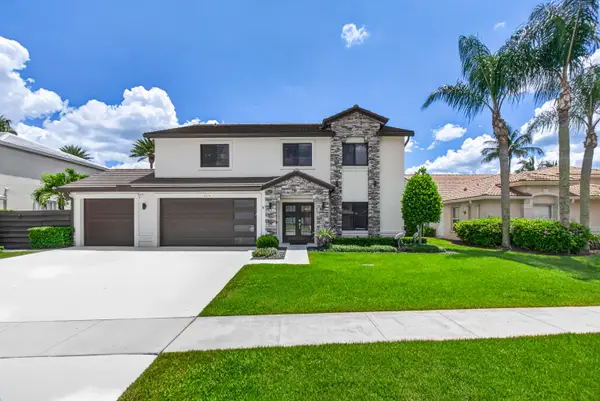 3725 Cypress Lake Drive, Lake Worth, FL 33467