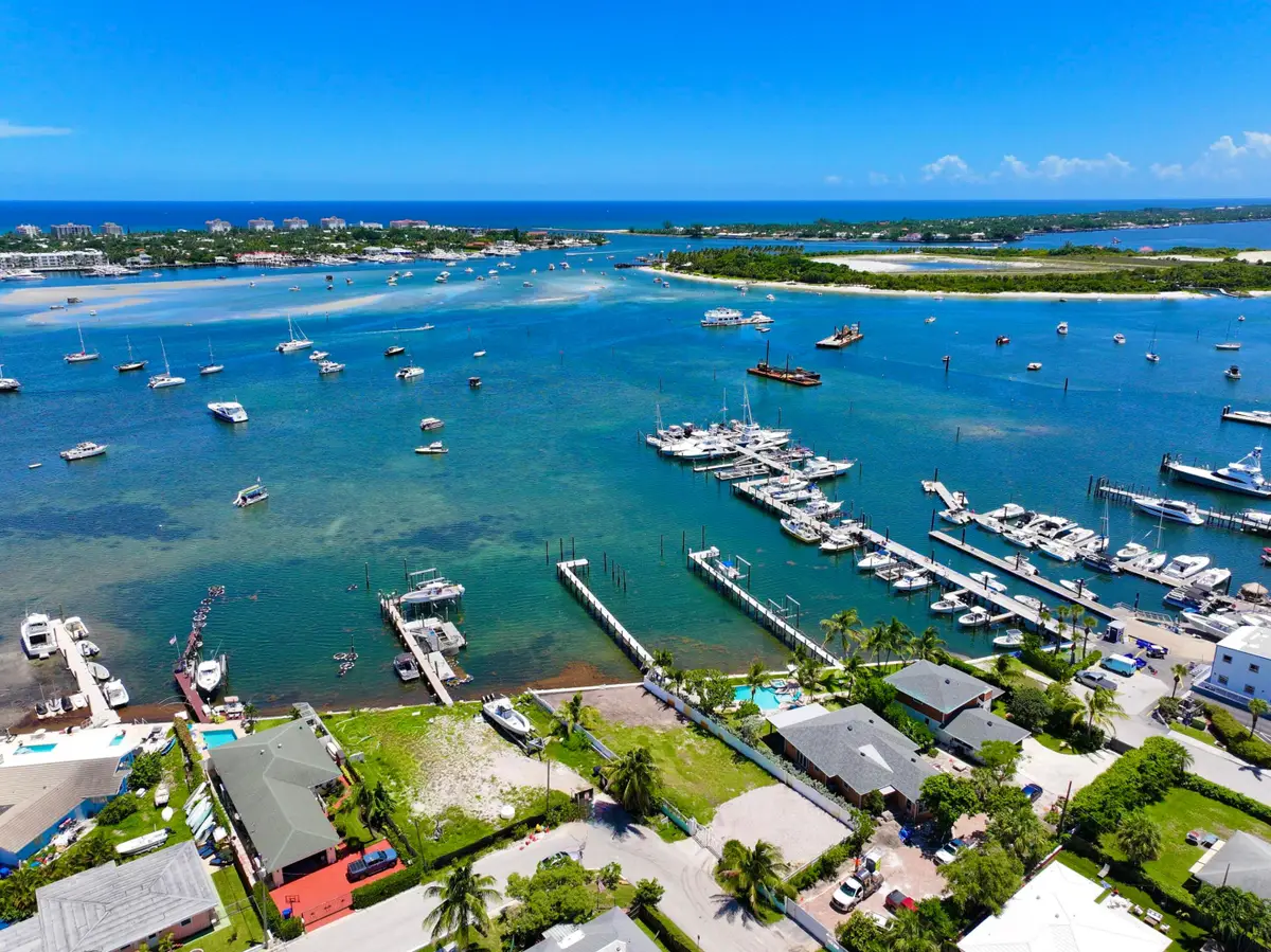 265 E 23rd Street, Riviera Beach, FL 33404 - #1