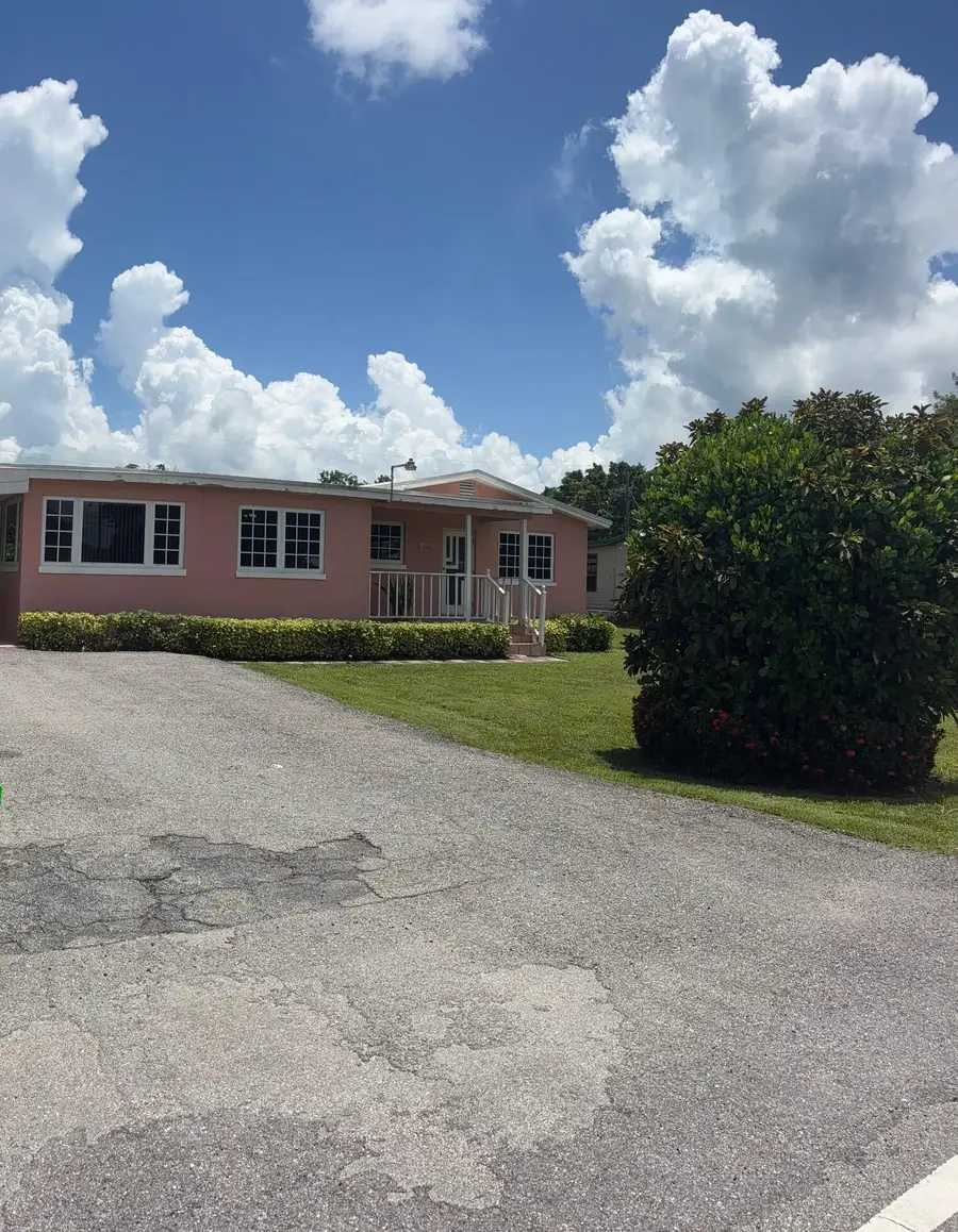 1117 NE 23rd Street, Belle Glade, FL 33430 - #2