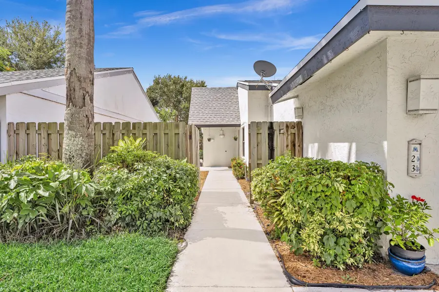 23 Baytree Circle, Boynton Beach, FL 33436 - #3