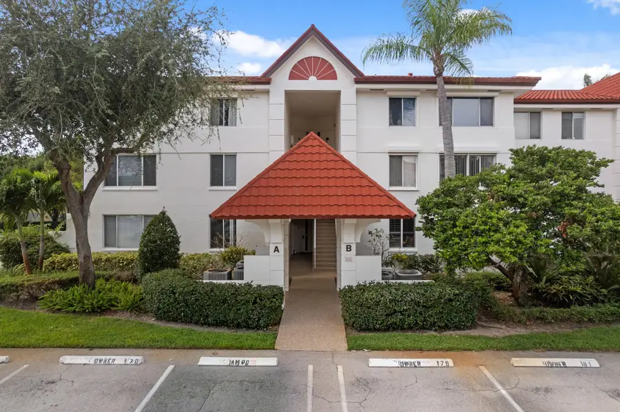 106 Half Moon Circle #B1, Hypoluxo, FL 33462 - #2