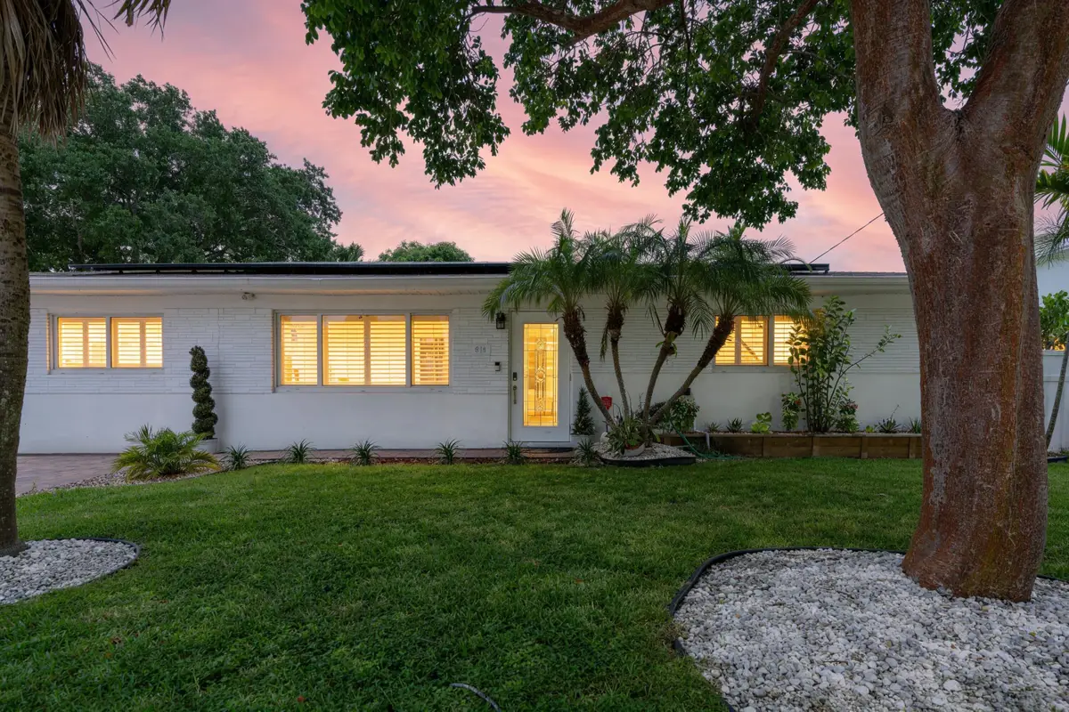 874 NW 2nd Avenue, Boca Raton, FL 33432 - #1