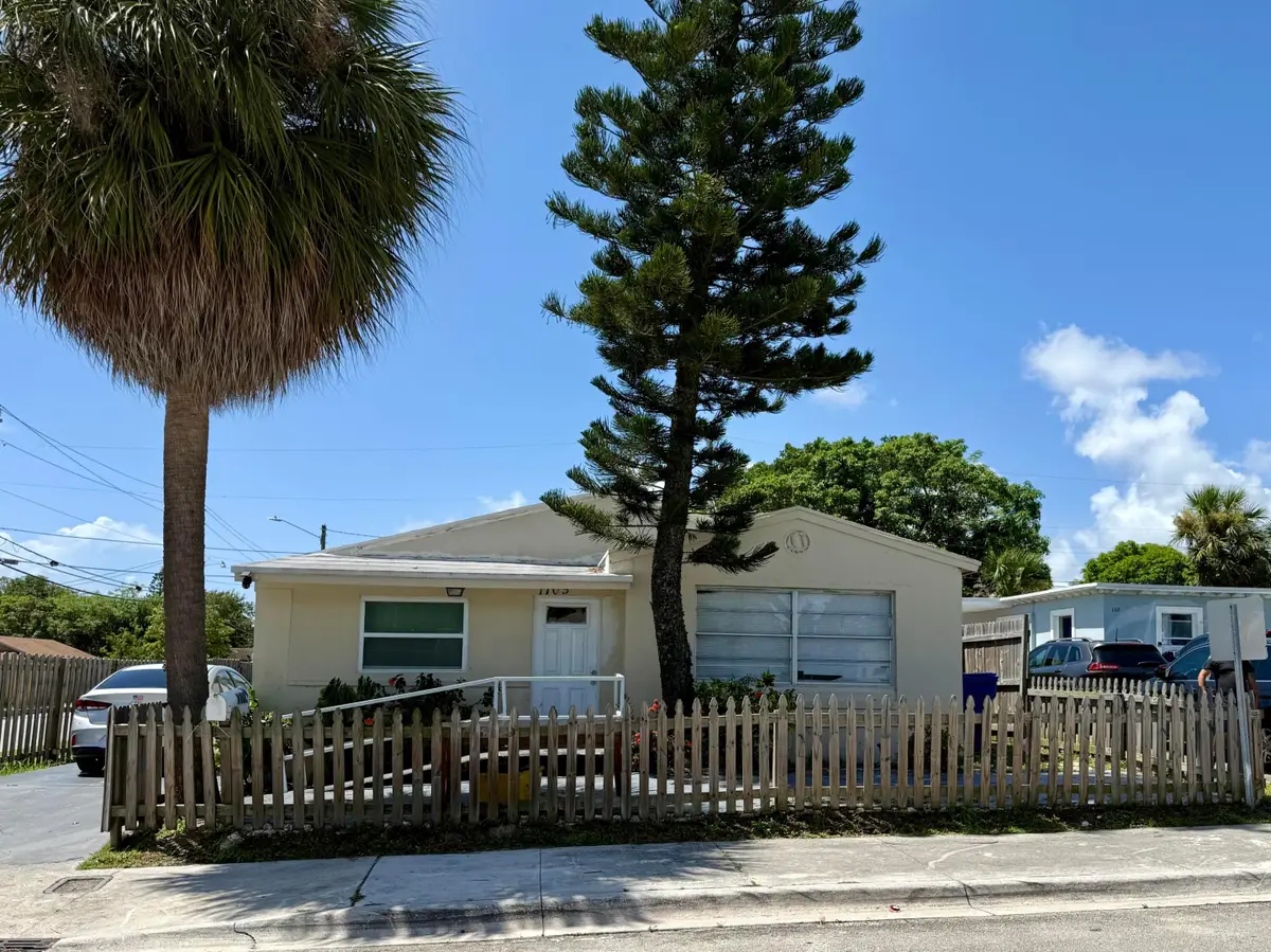 1105 W 34th Street, Riviera Beach, FL 33404 - #1