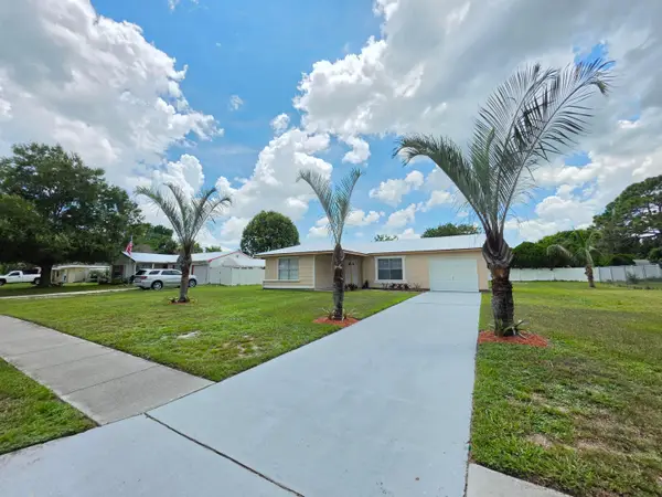 442 SW Belmont Circle, Port St Lucie, FL 34953