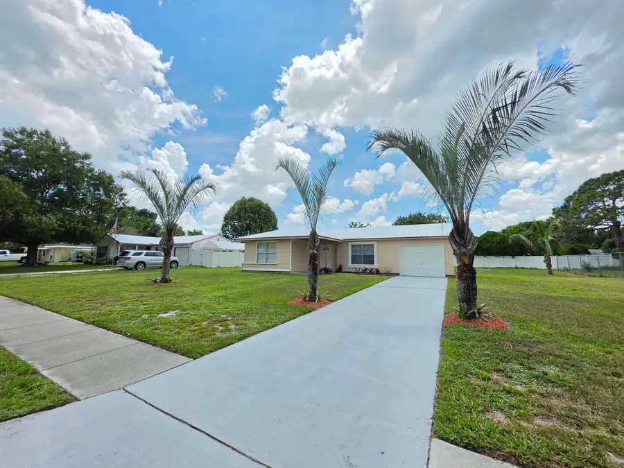 442 SW Belmont Circle, Port Saint Lucie, FL 34953 - #2