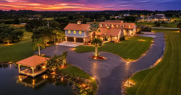 7090 49th Street, Vero Beach, FL 32967