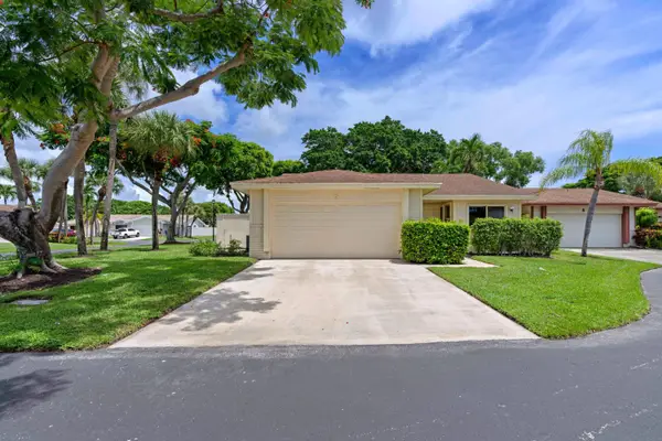 9 Danby Place, Boynton Beach, FL 33426