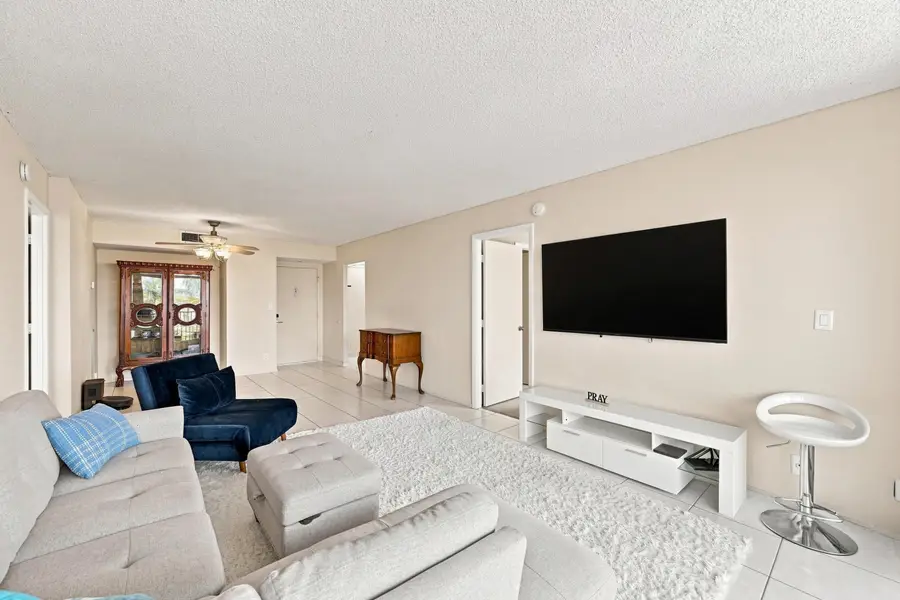 531 N Ocean Boulevard #505, Pompano Beach, FL 33062 - #2