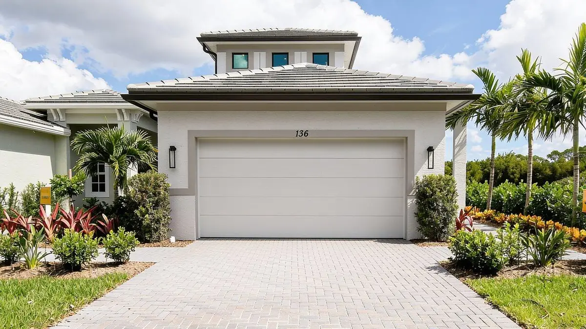 136 SE Via Tirso, Port Saint Lucie, FL 34952 - #1