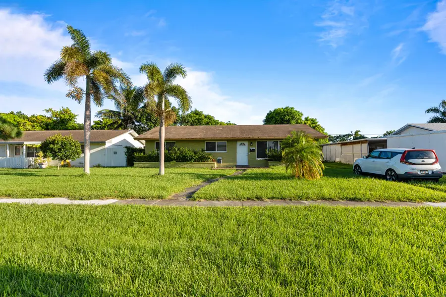 4786 Pine Cone Lane, West Palm Beach, FL 33417 - #3