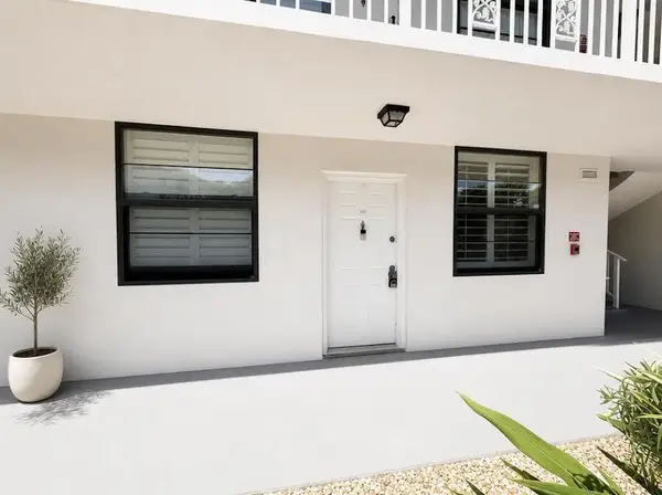 3540 Whitehall Drive #105, West Palm Beach, FL 33401