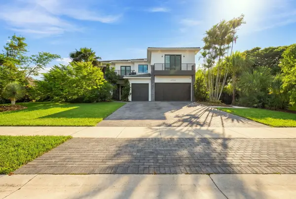 6924 N Stillwater Shores Drive, Davie, FL 33314
