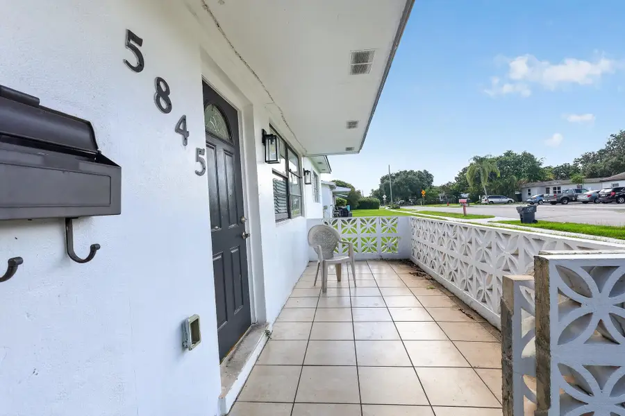 5845 Arthur Street, Hollywood, FL 33021 - #3