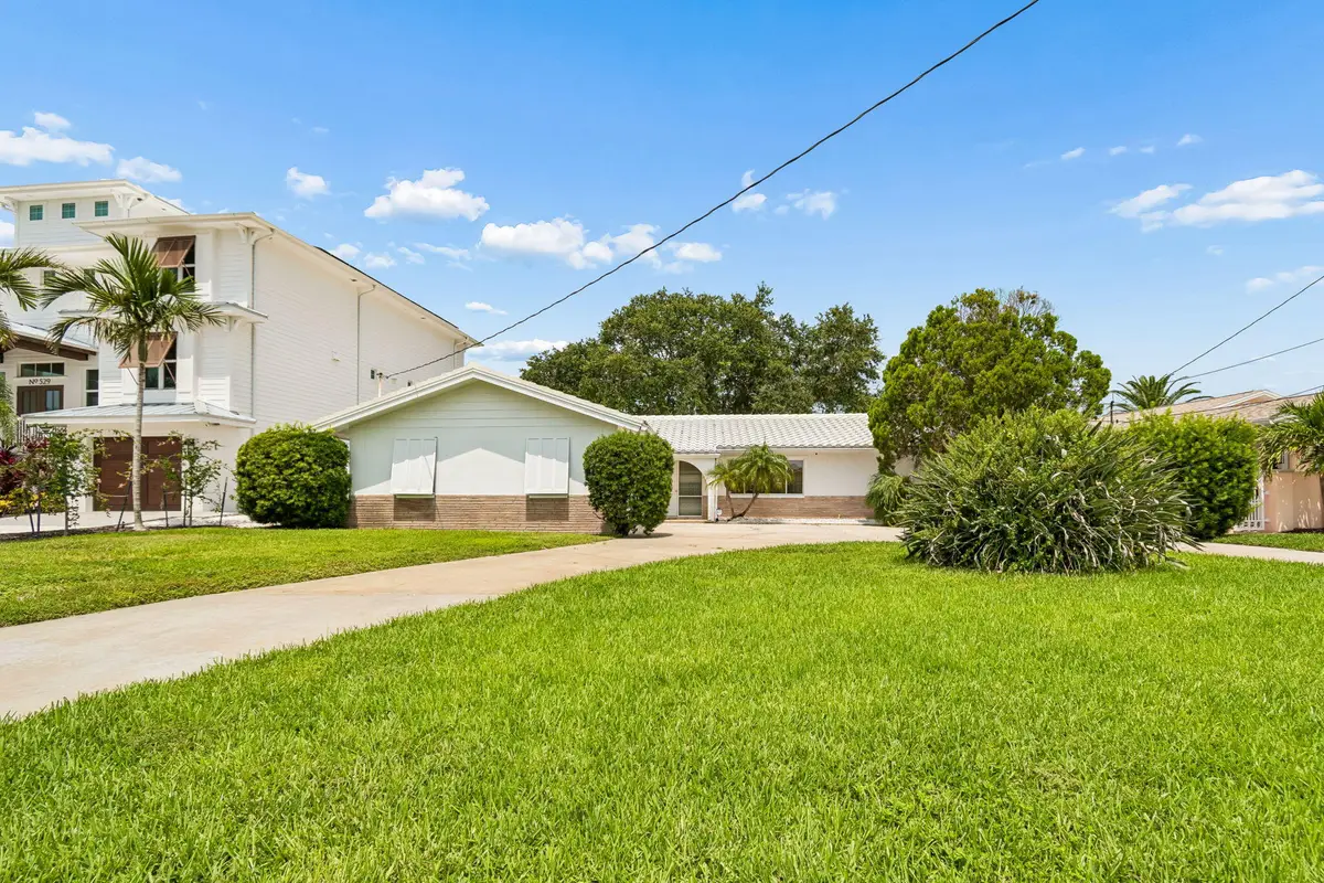 527 Harbor Drive N, Indian Rocks Beach, FL 33785 - #1