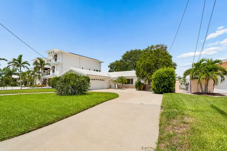 527 Harbor Drive N, Indian Rocks Beach, FL 33785 - #2