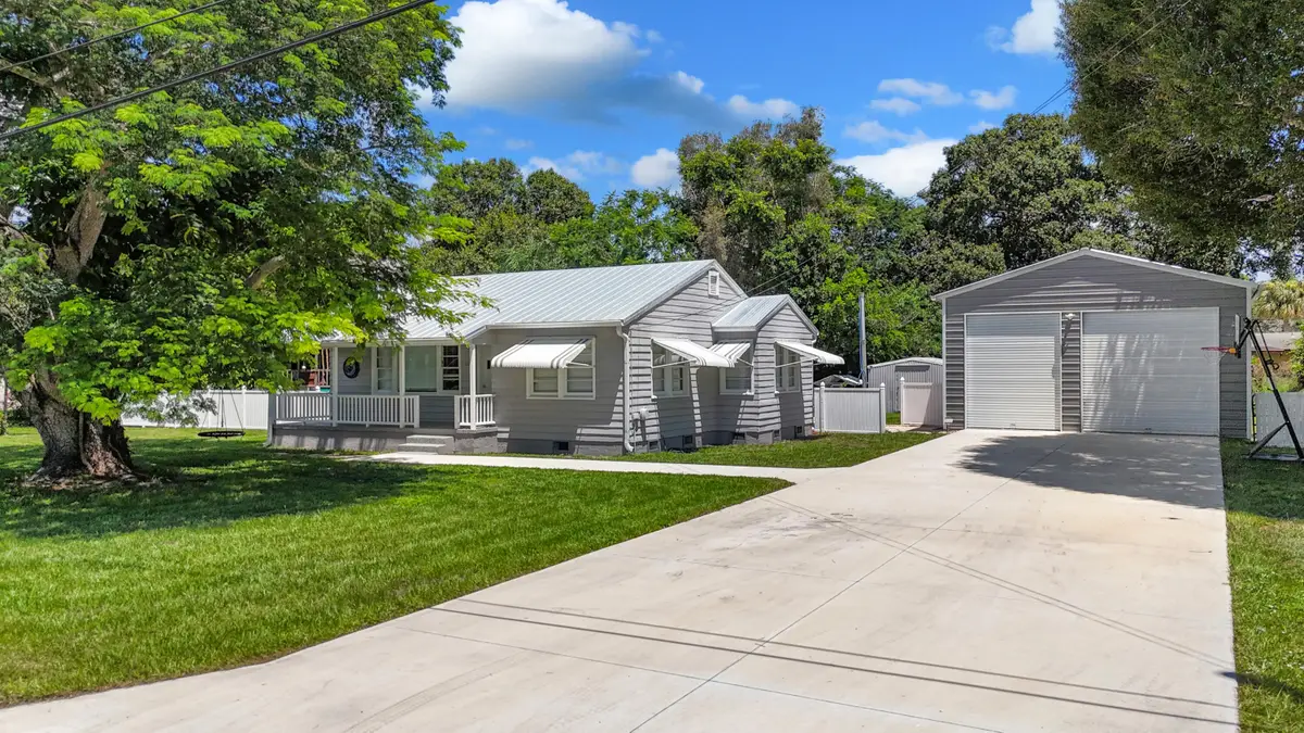 1126 Pine Avenue, Fort Pierce, FL 34982 - #1